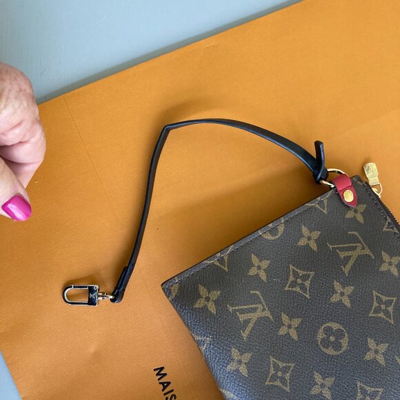 Louis Vuitton Pouchette Wristlet Mono With LV Shopper Bag - Picture 8 of 9